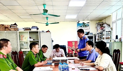 Viện KSND huyện Thường Tín tiến hành trực tiếp kiểm sát việc tuân theo...